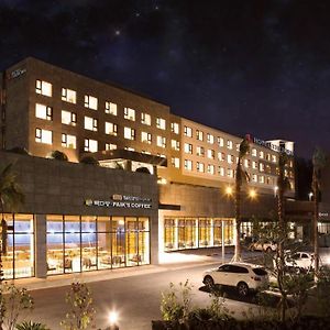 Hotel The Born Jeju